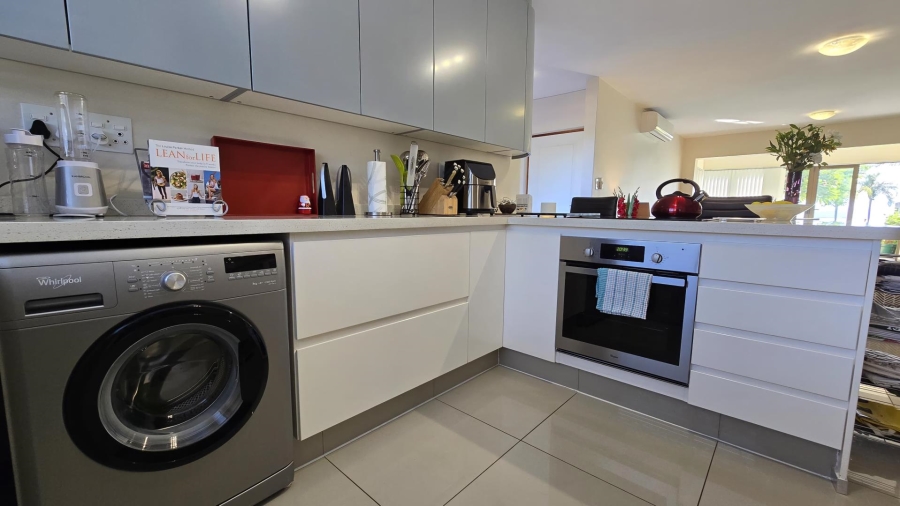 2 Bedroom Property for Sale in Hartbeespoort North West